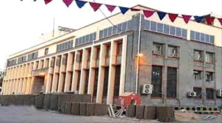 البنك المركزي يسحب تراخيص 3 شركات صرافة