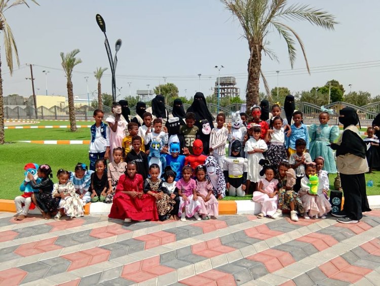 مؤسسة البركة للتنمية تقيم رحلة ترفيهية للأطفال إلى ساحة الشهداء بزنجبار