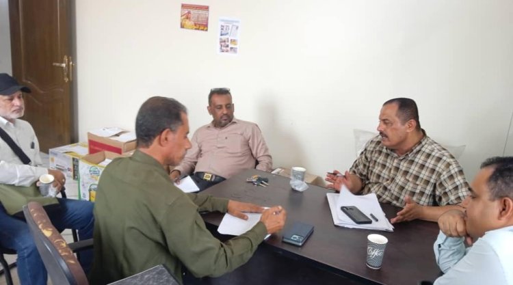 فريق التوجيه والرقابة الرئاسية يطلع على جهود عمل إدارات الهيئة التنفيذية في لحج