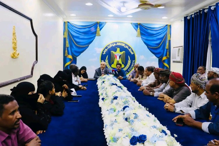 المدير العام لمديرية بروم ميفع يتفقد مشروع المدينة السكنية بميفع الممول من مركز الملك سلمان