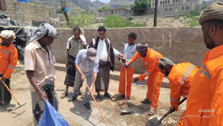 لحج.. مدير عام المسيمير يدشن حملة نظافة واسعة بالمديرية