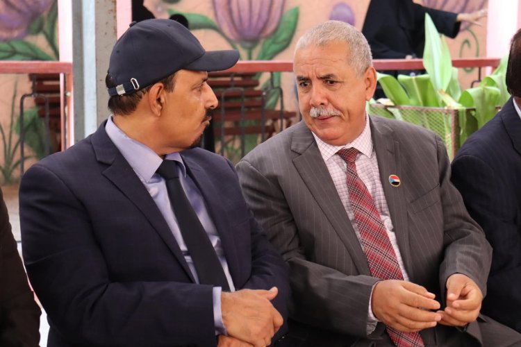 فريق التوجيه والرقابة الرئاسي ومحافظ حضرموت يدشّنون العام الدراسي الجديد 2026/2025م