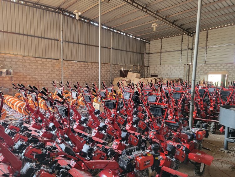 تريم.. توزيع 200 حراثة يدوية و200 آلة رش زراعية للمزارعين ضمن مشروع المياه من أجل السلام