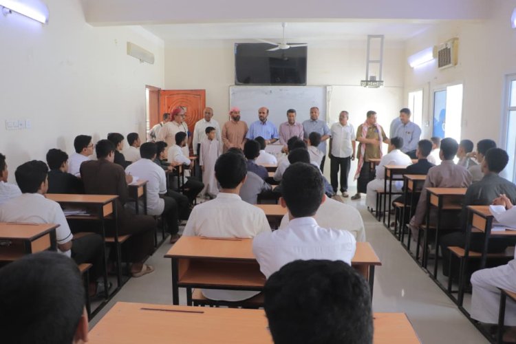 القطن.. السلطة المحلية والتربية يدشّنان العام الدراسي الجديد 2025-2026م بجولة تفقدية للمدارس