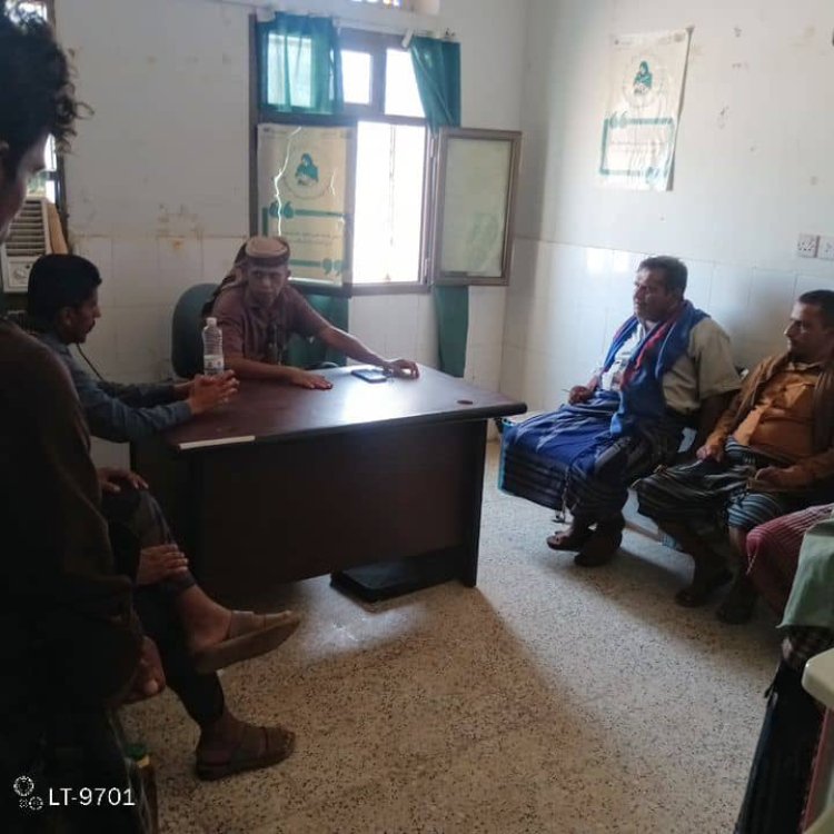 اجتماع لمناقشة التسعيرات الجديدة في مديرية الوضيع