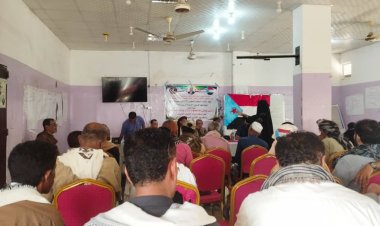 محلية انتقالي خنفر تشدد على ضبط المتلاعبين بالأسعار