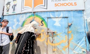 مكتب التربية في صيرة يغلق ثلاث مدارس أهلية مخالفة في الرسوم الدراسية