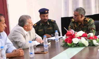 فريق التوجيه والرقابة الرئاسي يزور إدارة أمن محافظة المهرة