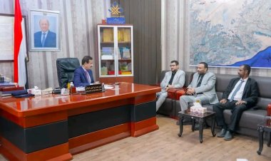 شبوة تدشّن مخيماً مجانياً للعيون لإزالة المياه البيضاء وزراعة العدسات