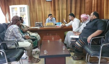 مدير عام مديرية القطن يبحث مع أصحاب محطات تعبئة المياه آلية ضبط الأسعار