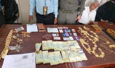 أمن عدن يطيح بعامل فندق متورط بسرقة ذهب ومبالغ مالية من أسرة مسافرة في خور مكسر