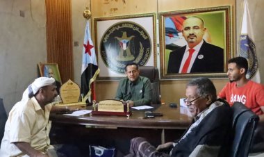 رئيس تنفيذية انتقالي لحج يستعرض جهود تعزيز العمل الإداري والتنظيمي في كرش ويشيد ببطولات القوات المسلحة الجنوبية