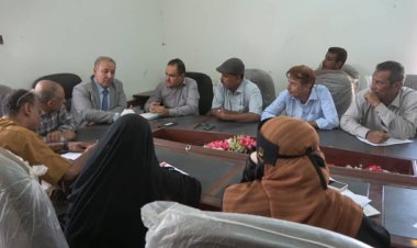 فريق التوجيه والرقابة الرئاسي يطلع على واقع العمل الاداري والتعليمي في تربية لحج