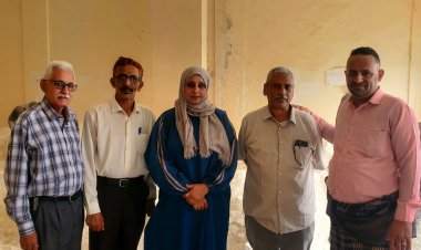 من الغذاء الفاسد إلى الأمن الغذائي.. نيابة الصناعة بعدن تتلف ٤٨٥ كيس دقيق فاسد بتحويله إلى أعلاف للمواشي