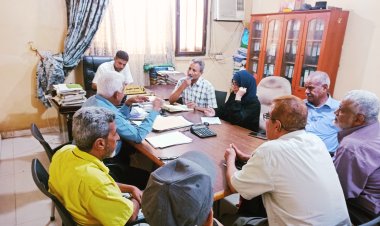 الأمانة العامة تبحث مع عدد من مديري العموم بمحافظة أبين إقامة مشروع محطة طاقة شمسية بقدرة 60 ميجاوات