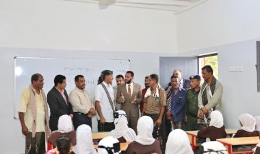 رئيس انتقالي أحور والسلطة المحلية يفتتحان مجمع الزهراء التربوي للبنات بعد إعادة تأهيله بتمويل إماراتي