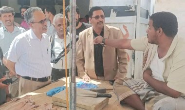 فرق الرقابة تنفذ نزولًا ميدانيا مشتركاً في مدينة عتق