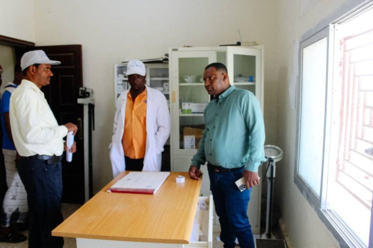 مدير الصحة في بروم ميفع يتفقد المراكز والوحدات الصحية بميفع مع تزويدها بالأدوية الطبية