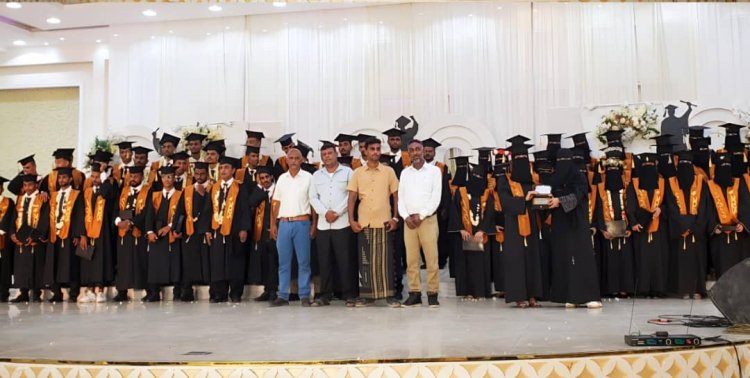 المكلا تحتضن تخرج دفعة سفراء النجاح من جامعة الأندلس