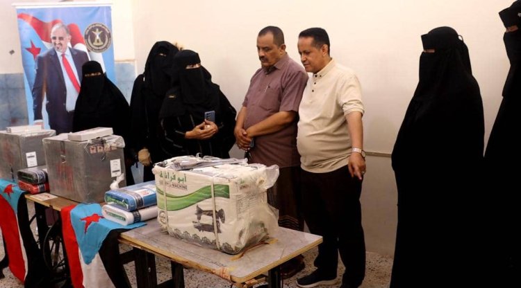 انتقالي لحج يدشن مشروع تدريب الخياطة للمرأة والطفل