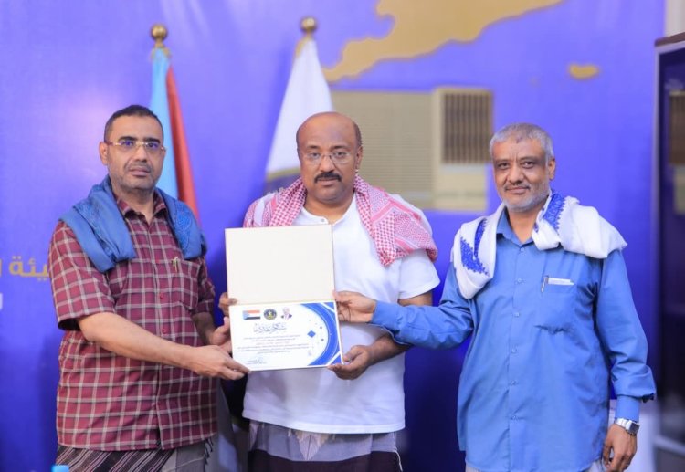 انتقالي شبام يكرم مطبق وصبيح وباحفين تقديرا لعطائهم الإعلامي