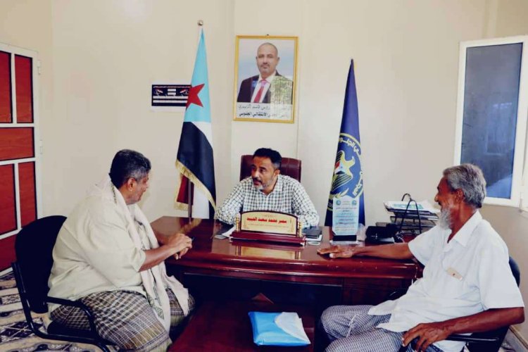 رئيس انتقالي أبين يناقش مع مدير البحث الجنائي بالمحافظة تعزيز الأداء الأمني