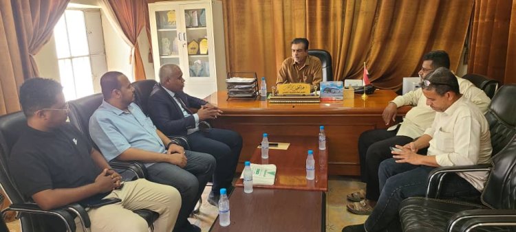 مدير عام القطن يلتقي عميد كلية المجتمع ويطلع على سير الدراسة في شعبة القطن