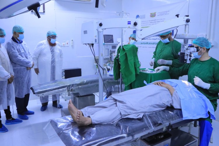 تدشين المخيّم الطبي الجراحي المجاني لإزالة المياه البيضاء وزراعة العدسات بتقنية الفاكو بسيئون