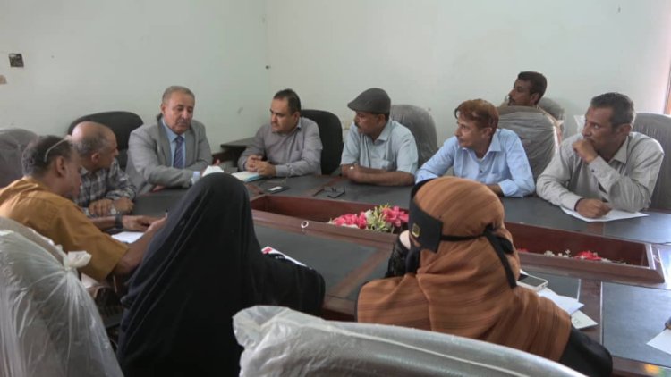 فريق التوجيه والرقابة الرئاسي يطلع على واقع العمل الاداري والتعليمي في تربية لحج