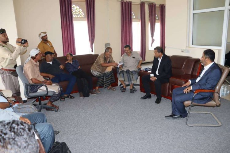 رئيس انتقالي أبين ومحافظ المحافظة يبحثان فرص الاستثمار في المحاجر بمديرية لودر