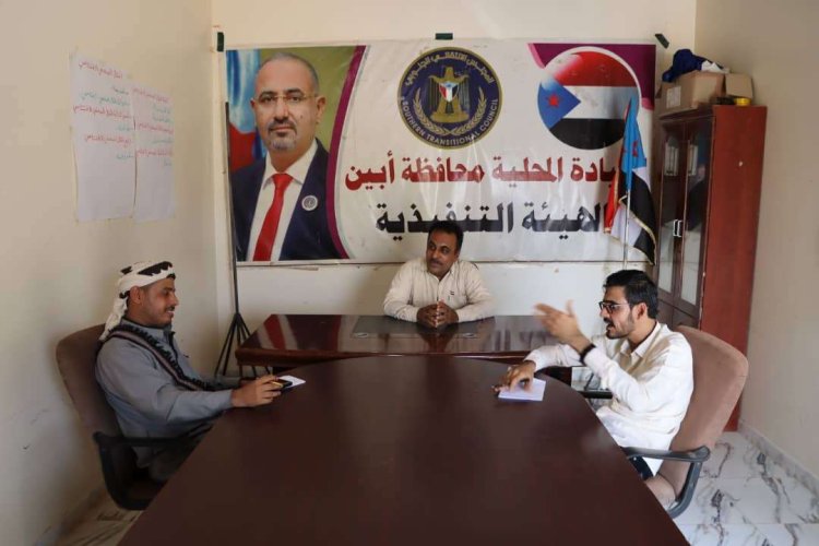 فريق التوجيه والرقابة الرئاسي يطّلع على سير عمل إدارات انتقالي أبين