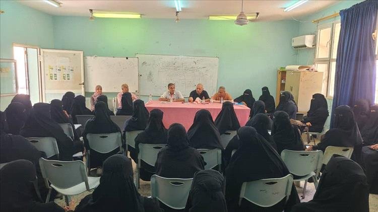 مدير صحة بالعاصمة عدن يدعو لتكثيف الجهود لإنجاح حملة التحصين ضد شلل الأطفال