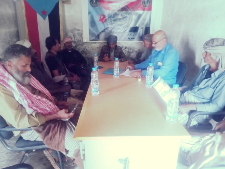 انتقالي جيشان يناقش الوضع الأمني والصحي بالمديرية