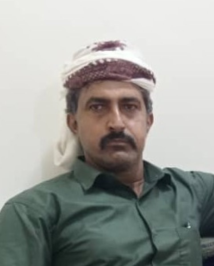 مدير عام يافع رصد يعزي العميد وسيم العُمري بوفاة والدته