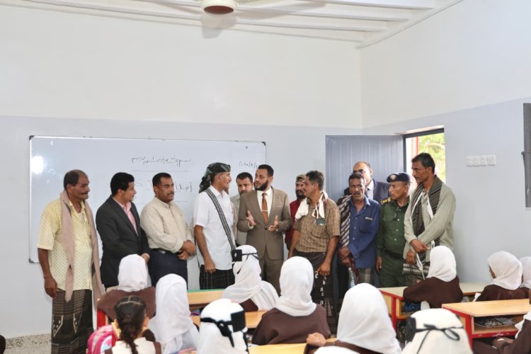 رئيس انتقالي أحور والسلطة المحلية يفتتحان مجمع الزهراء التربوي للبنات بعد إعادة تأهيله بتمويل إماراتي