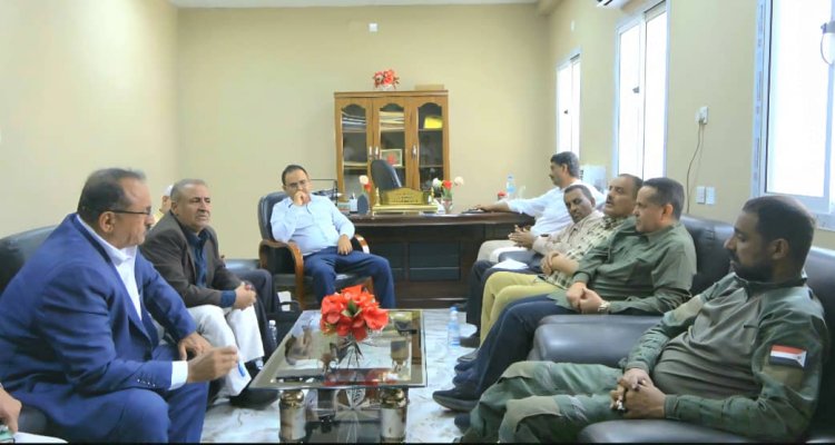 تقرير.. كيف يقود الفريق الرئاسي الخطوات الرقابية في محافظة لحج  لضبط الأسواق لتجسيد رؤية المجلس الانتقالي في بناء مؤسسات الدولة.