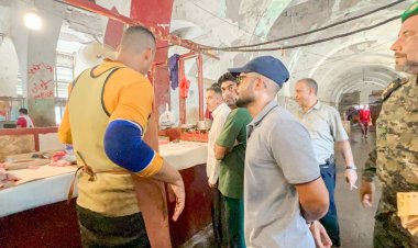 مدير عام مديرية صيرة يقود حملة ميدانية لضبط الأسعار في أسواق المديرية