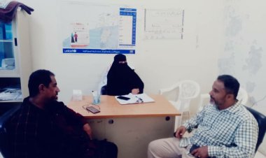 رئيس تنفيذية انتقالي أبين يتفقد المركز الصحي وروضة الأول من مايو بمنطقة الكود بخنفر