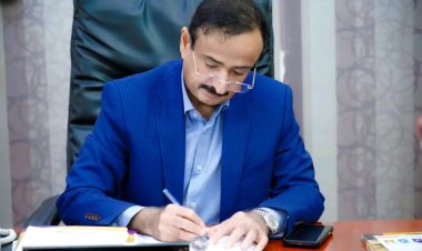 المحافظ بن الوزير يصادق على عقد تنفيذ مشروع توسعة المدخل الغربي لمدينة عتق ضمن خطة تطوير البنية التحتية