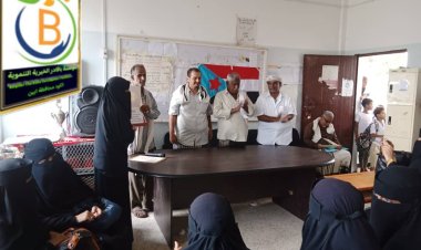 بمناسبة ذكرى 14 أكتوبر تكريم يليق بالعطاء.. مدرسة الميثاق تكرم الأستاذة اعتماد محسن دهمس تقديرًا لإنجازاتها ودعمها الإنساني