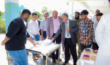 طلاب كلية الطب بجامعة عدن ينظمون فعالية طبق خيري احتفاءً بالذكرى الذهبية لتأسيس الكلية