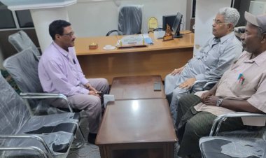 مدير عام تريم يبحث مع مؤسسة بن كردوس القابضة استكمال تشغيل المخبز الآلي لخدمة أهالي المديرية