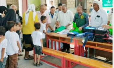 تربية تبن بلحج تشيد بتدخلات مركز الملك سلمان والمؤسسة الإجتماعية الحديثة الداعمة للتعليم بمدرسة سعيد حيدرة