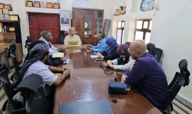 محافظ سقطرى يبحث مع فريق منظمة الصحة العالمية تنفيذ مشروع صحة ساقطري بدعم من مؤسسة إرث زايد