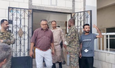 خلال زيارة تفقدية إلى شرطة القلوعة..مدير عام التواهي يؤكد على أهمية تعزيز الأمن