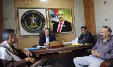 رئيس تنفيذية انتقالي لحج يبحث مع مدير الأحوال المدنية بالحوطة تعزيز عمل بطاقة الهوية