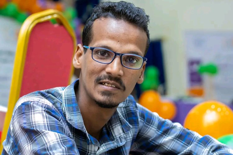 حكومة تعيش في البذخ.. وموظفون يتجرعون مرارة الحرمان من أبسط حقوقهم