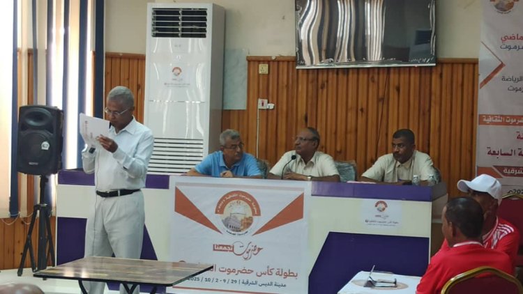 يرعاها المحافظ بن ماضي وتحتضنها الديس الشرقية.. اتحاد حورة وشعب حضرموت يتأهلان لنهائي كأس حضرموت الثقافية السابعة