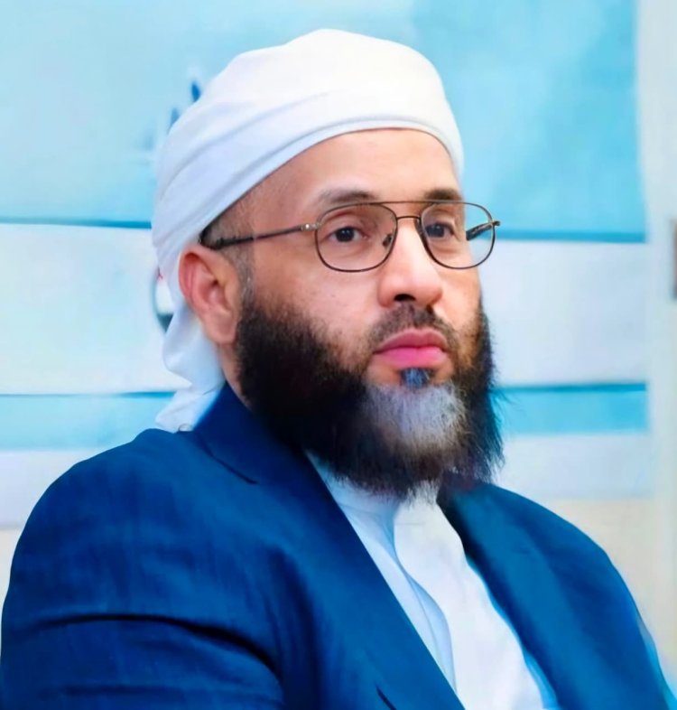 وزير الأوقاف يدعو إلى نبذ الصراعات والمناكفات السياسية والنظر في وضع البلاد