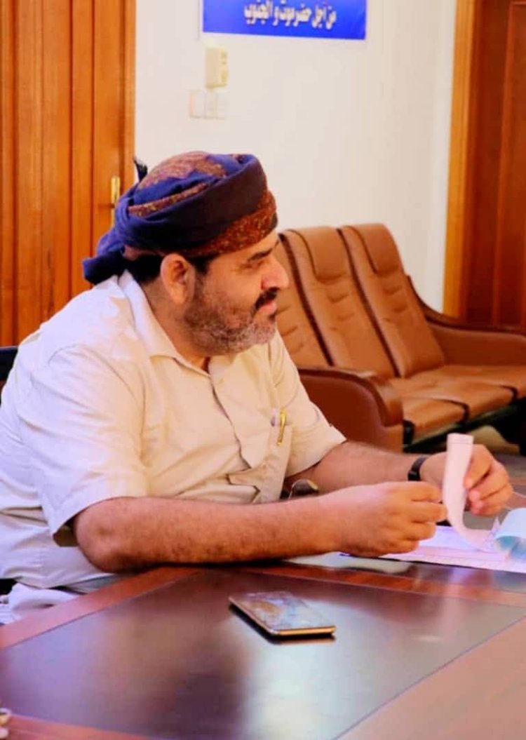 الشيخ صالح بن شيخان اليزيدي يخمد فتنة قبلية في العاصمة عدن حفاظاً على أمن واستقرار الجنوب